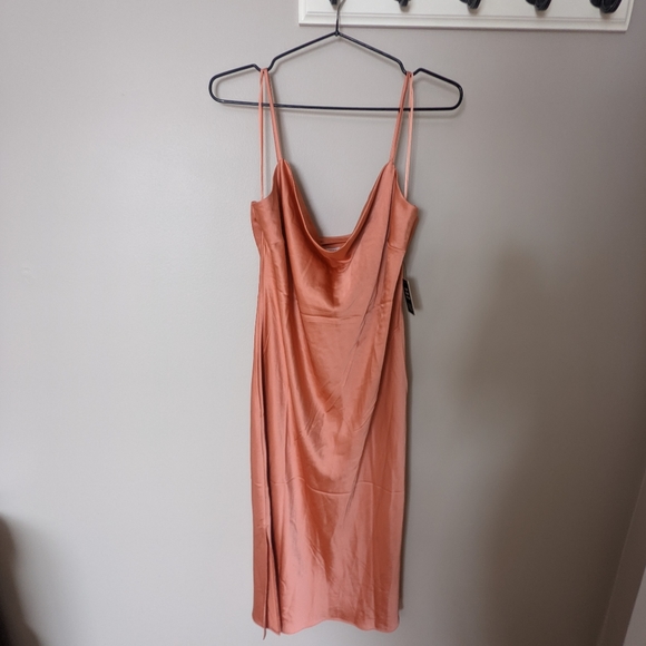 Express slip dress peach - Picture 5 of 7